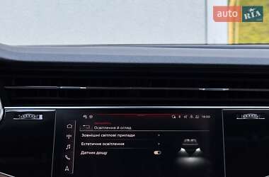 Внедорожник / Кроссовер Audi Q8 2021 в 