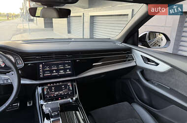 Внедорожник / Кроссовер Audi Q8 2022 в 