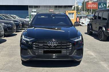 Внедорожник / Кроссовер Audi Q8 2018 в 