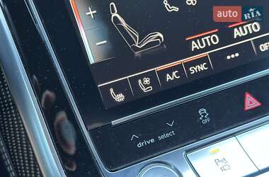 Внедорожник / Кроссовер Audi Q8 2018 в 