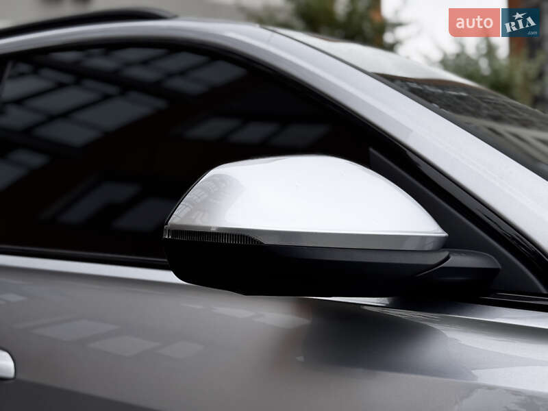 Внедорожник / Кроссовер Audi Q8 2020 в Ивано-Франковске