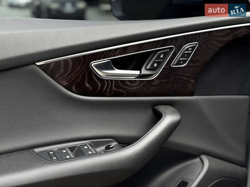 Внедорожник / Кроссовер Audi Q8 2020 в Ивано-Франковске
