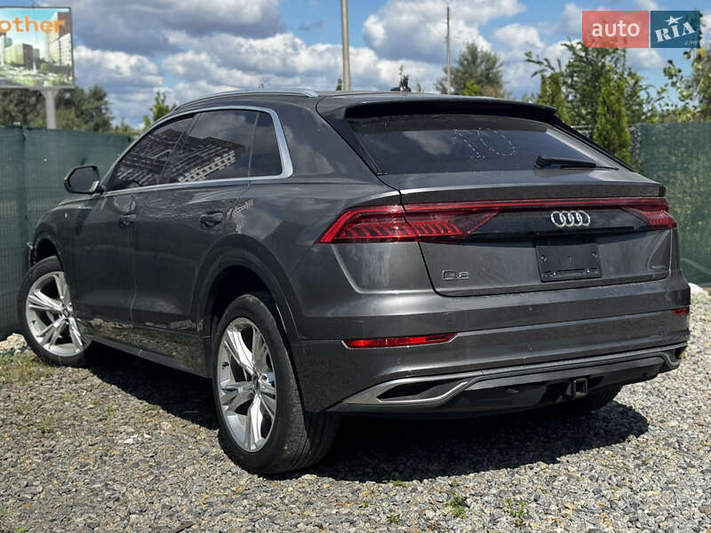 Внедорожник / Кроссовер Audi Q8 2018 в Киеве