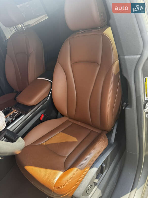 Внедорожник / Кроссовер Audi Q8 2018 в Киеве