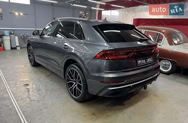 Внедорожник / Кроссовер Audi Q8 2020 в 