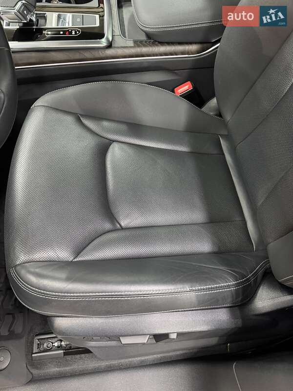 Внедорожник / Кроссовер Audi Q8 2020 в Львове