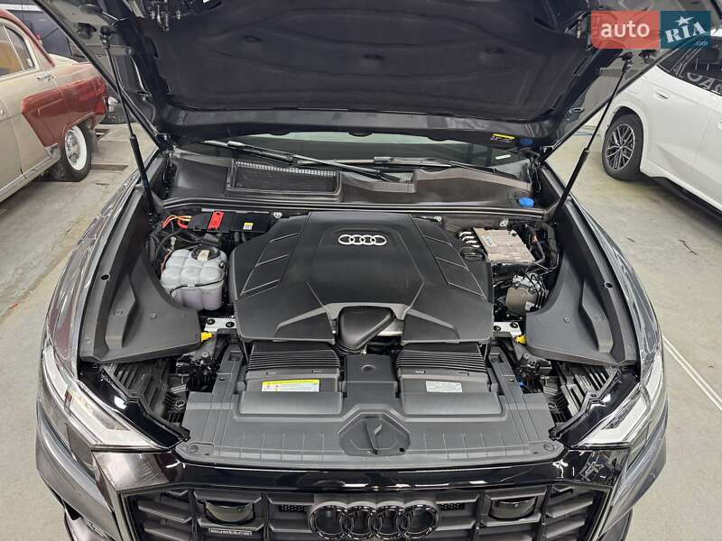 Внедорожник / Кроссовер Audi Q8 2020 в Львове