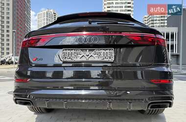 Внедорожник / Кроссовер Audi Q8 2023 в 