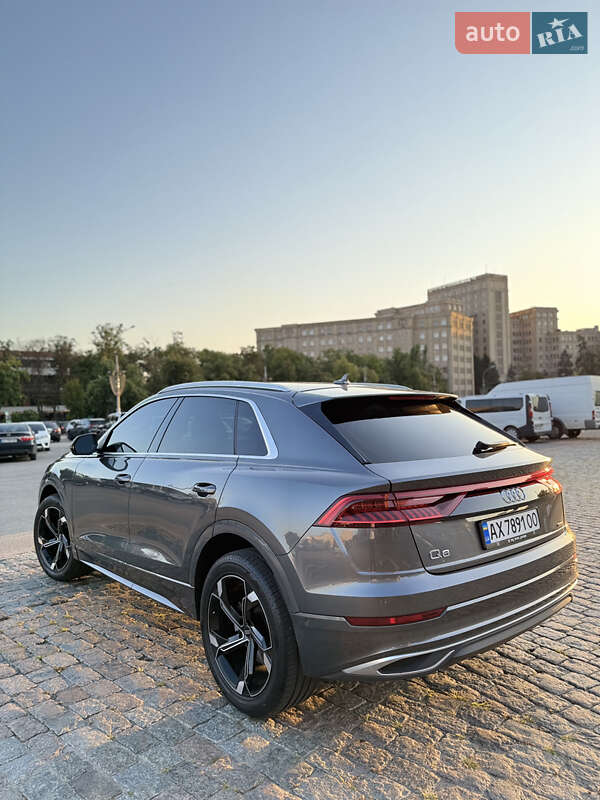Внедорожник / Кроссовер Audi Q8 2019 в Харькове