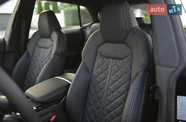 Внедорожник / Кроссовер Audi Q8 2025 в 