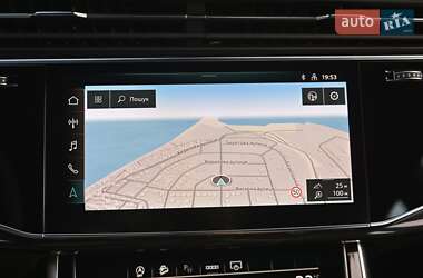 Внедорожник / Кроссовер Audi Q8 2025 в 