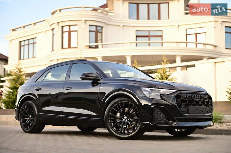 Внедорожник / Кроссовер Audi Q8 2025 в 