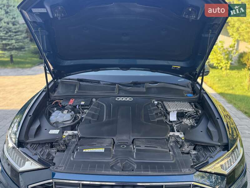 Внедорожник / Кроссовер Audi Q8 2019 в Бродах