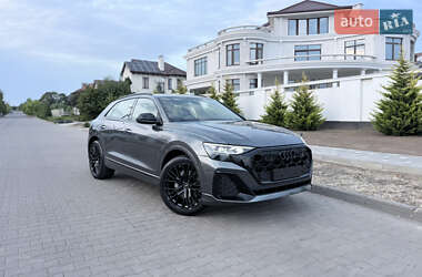 Внедорожник / Кроссовер Audi Q8 2025 в 