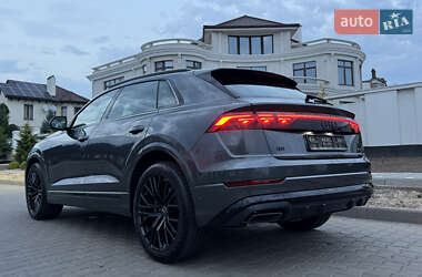 Внедорожник / Кроссовер Audi Q8 2025 в 