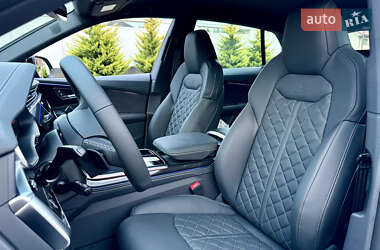 Внедорожник / Кроссовер Audi Q8 2025 в 