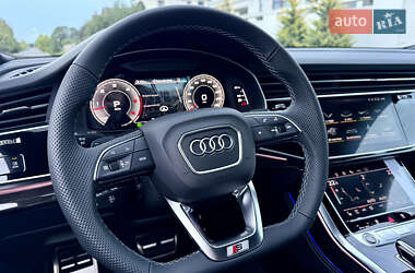 Внедорожник / Кроссовер Audi Q8 2025 в 