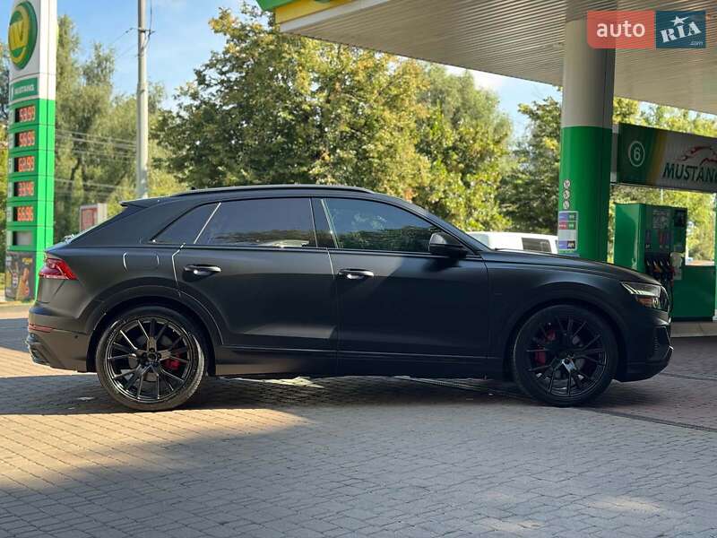 Позашляховик / Кросовер Audi Q8 2019 в Києві