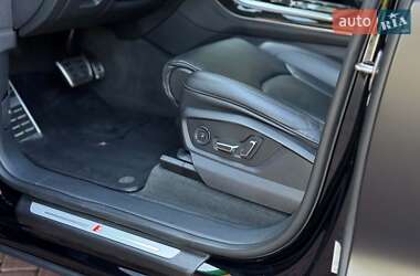 Внедорожник / Кроссовер Audi Q8 2019 в 