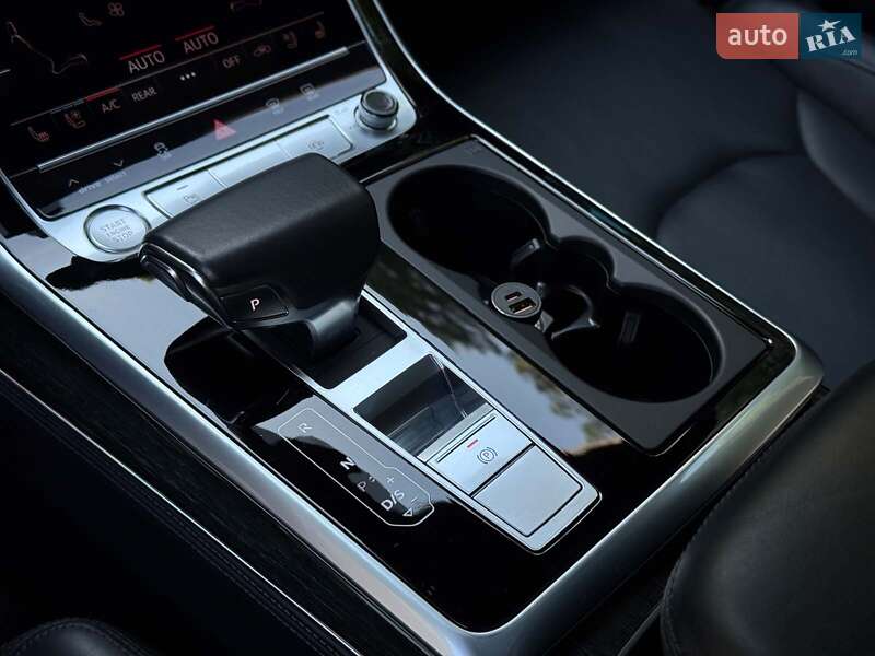 Позашляховик / Кросовер Audi Q8 2019 в Києві