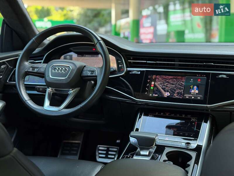 Позашляховик / Кросовер Audi Q8 2019 в Києві