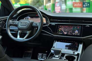 Внедорожник / Кроссовер Audi Q8 2019 в 