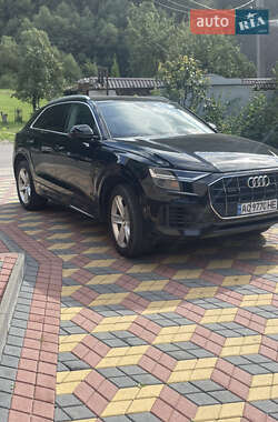 Внедорожник / Кроссовер Audi Q8 2018 в 