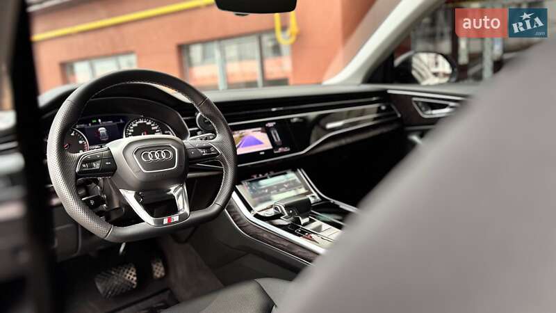 Внедорожник / Кроссовер Audi Q8 2018 в Ивано-Франковске