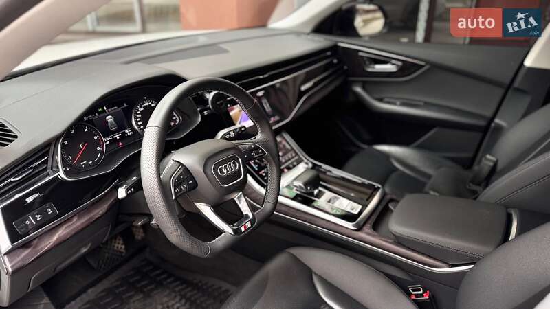Внедорожник / Кроссовер Audi Q8 2018 в Ивано-Франковске