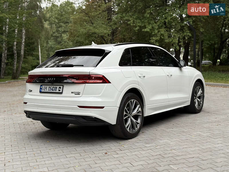 Внедорожник / Кроссовер Audi Q8 2020 в Тернополе