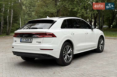 Внедорожник / Кроссовер Audi Q8 2020 в 