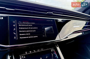 Внедорожник / Кроссовер Audi Q8 2025 в 