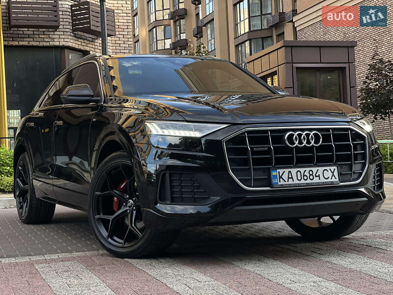 Внедорожник / Кроссовер Audi Q8 2021 в Киеве