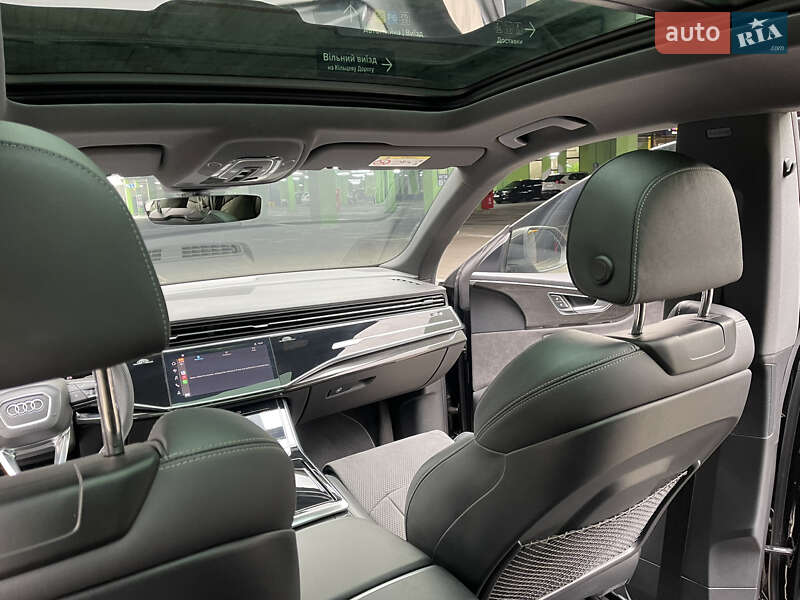 Внедорожник / Кроссовер Audi Q8 2021 в Киеве