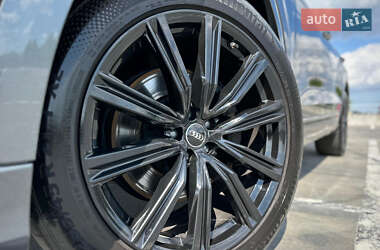 Внедорожник / Кроссовер Audi Q8 2024 в 