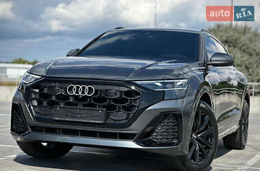 Внедорожник / Кроссовер Audi Q8 2024 в 