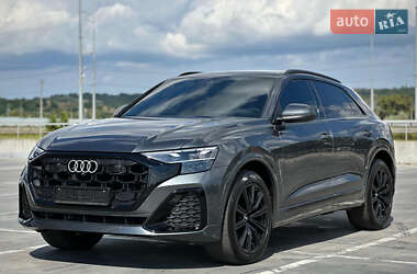 Внедорожник / Кроссовер Audi Q8 2024 в 