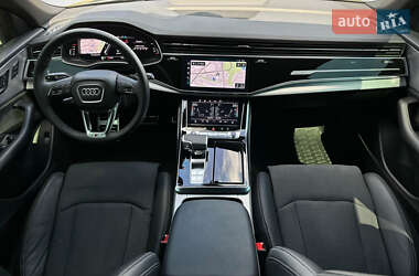 Внедорожник / Кроссовер Audi Q8 2024 в 