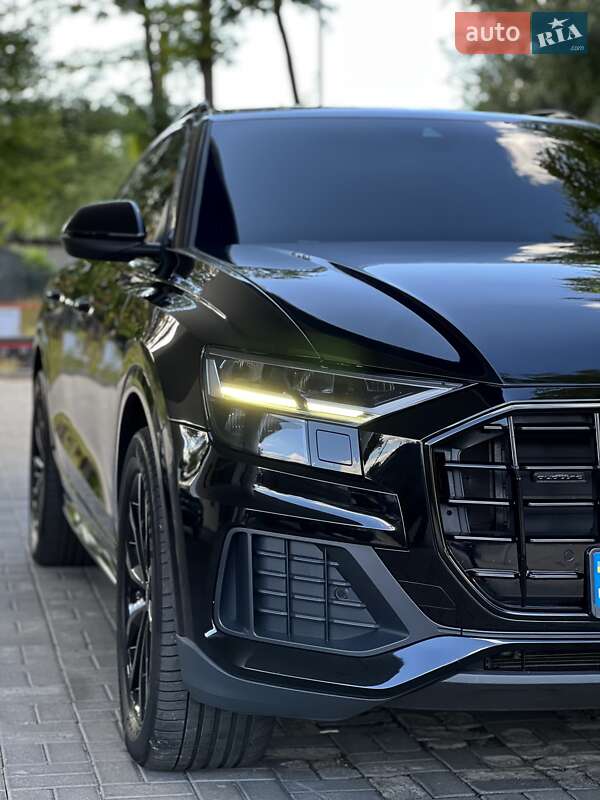 Внедорожник / Кроссовер Audi Q8 2021 в Днепре