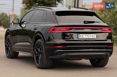 Внедорожник / Кроссовер Audi Q8 2019 в 