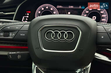 Внедорожник / Кроссовер Audi Q8 2019 в 