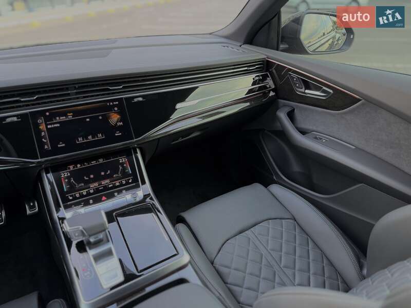 Внедорожник / Кроссовер Audi Q8 2025 в Львове фото 64 Внедорожник / Кроссовер Audi Q8 2025 в Львове
