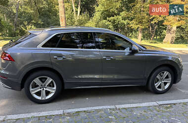 Внедорожник / Кроссовер Audi Q8 2018 в 