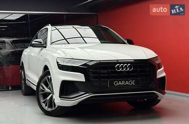 Внедорожник / Кроссовер Audi Q8 2019 в 