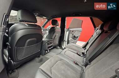Внедорожник / Кроссовер Audi Q8 2019 в 