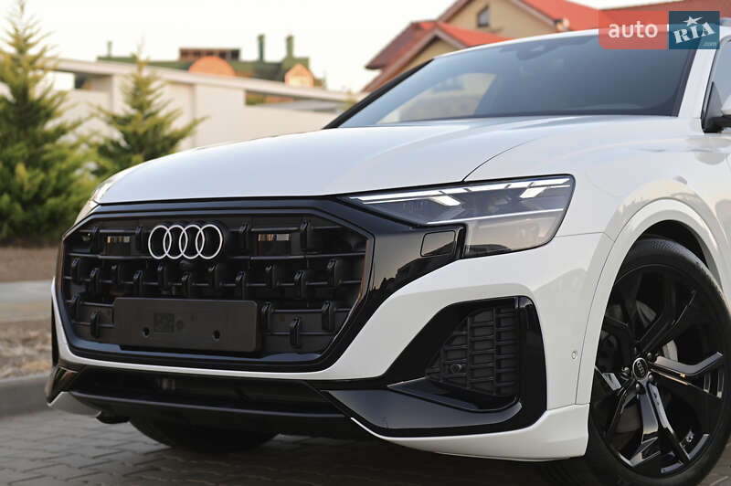 Позашляховик / Кросовер Audi Q8 2025 в Львові
