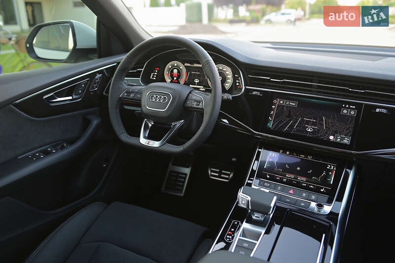 Позашляховик / Кросовер Audi Q8 2025 в Львові