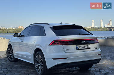 Внедорожник / Кроссовер Audi Q8 2019 в 