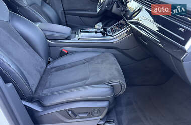 Внедорожник / Кроссовер Audi Q8 2019 в 