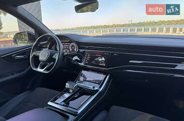 Внедорожник / Кроссовер Audi Q8 2019 в 